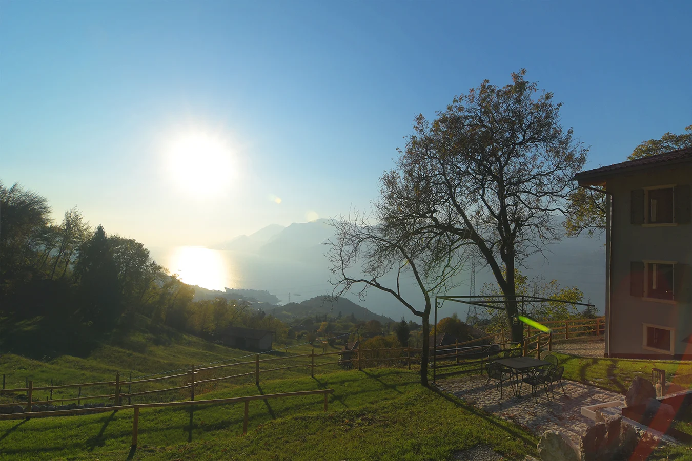 001-gardasee-panorama-ferienhaus-malcesine.webp
