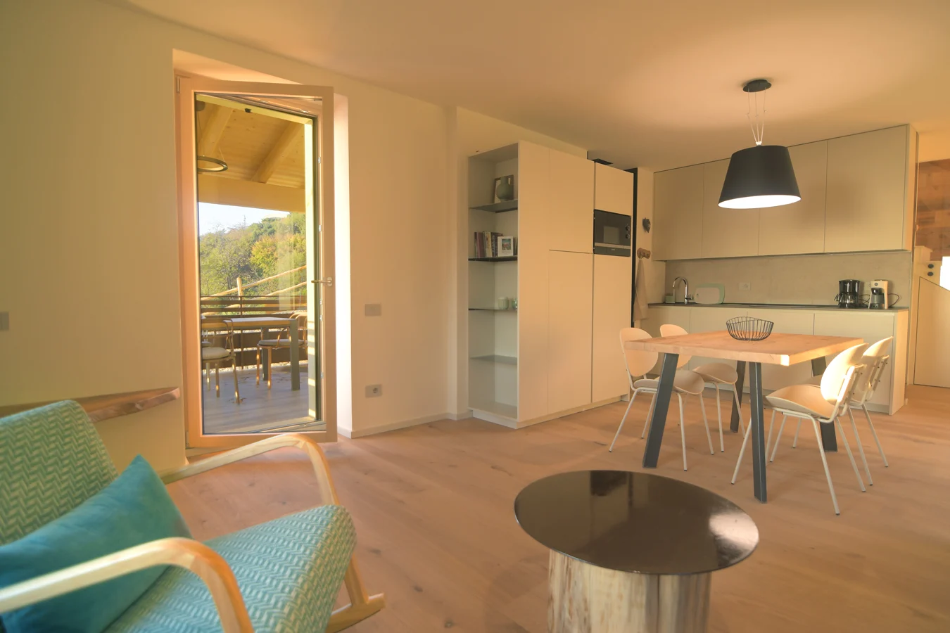 027-living-room-holiday-home-malcesine.webp